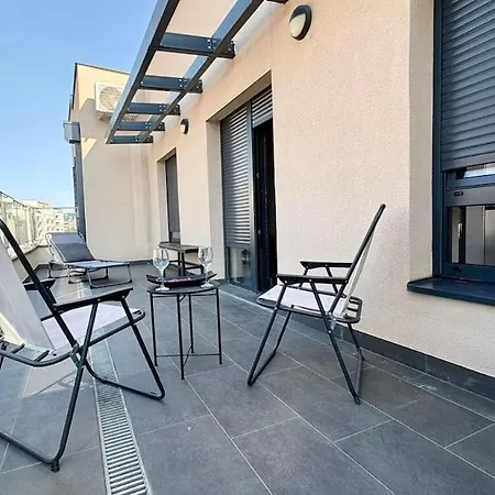 Terrace * Βελιγράδι